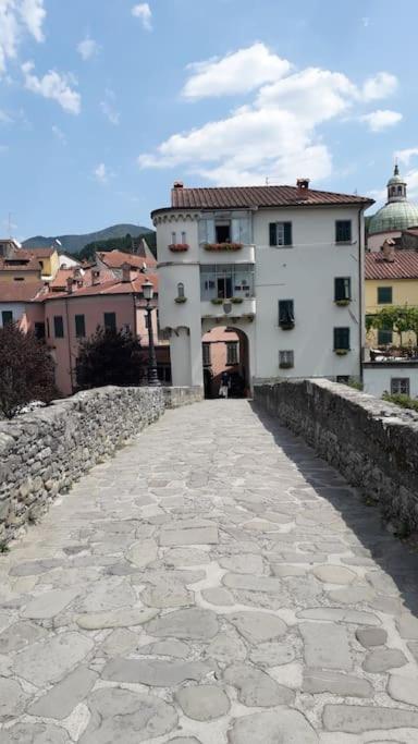 Casa Vacanze La Cicala Pontremoli Exterior foto